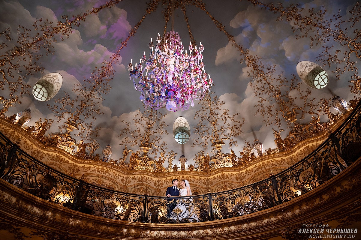"Центральный зал" ресторана Турандот
